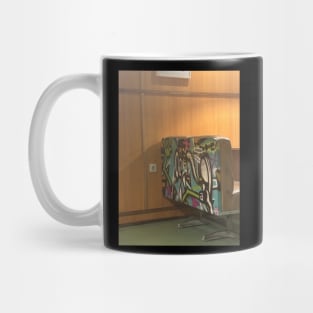 Gravity Art Sofa In Restaurant Mug